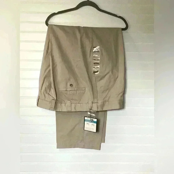 George Foreman Comfort Zone Waist- Relaxer Technology Tan/ Brown Pants 44X30 - Picture 9 of 10